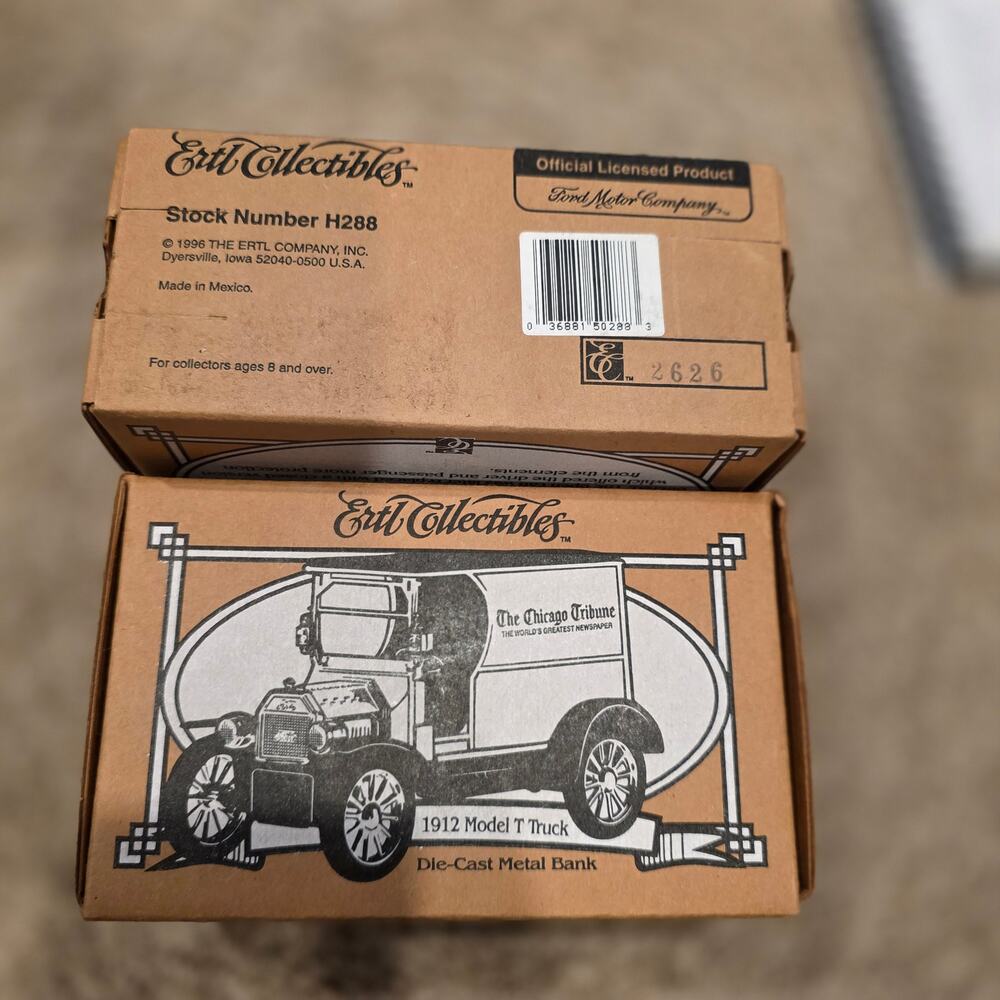 vntg ERTL diecast metal‎ coin bank 1912 model T delivery van The Chicago Tribune
